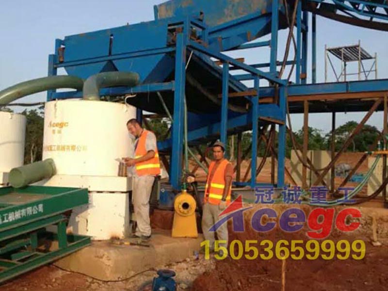 俄羅斯沙金設備工作現場