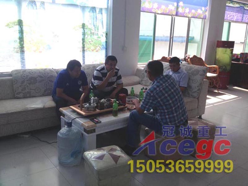 哈薩克斯坦客戶來廠訂購沙金設備